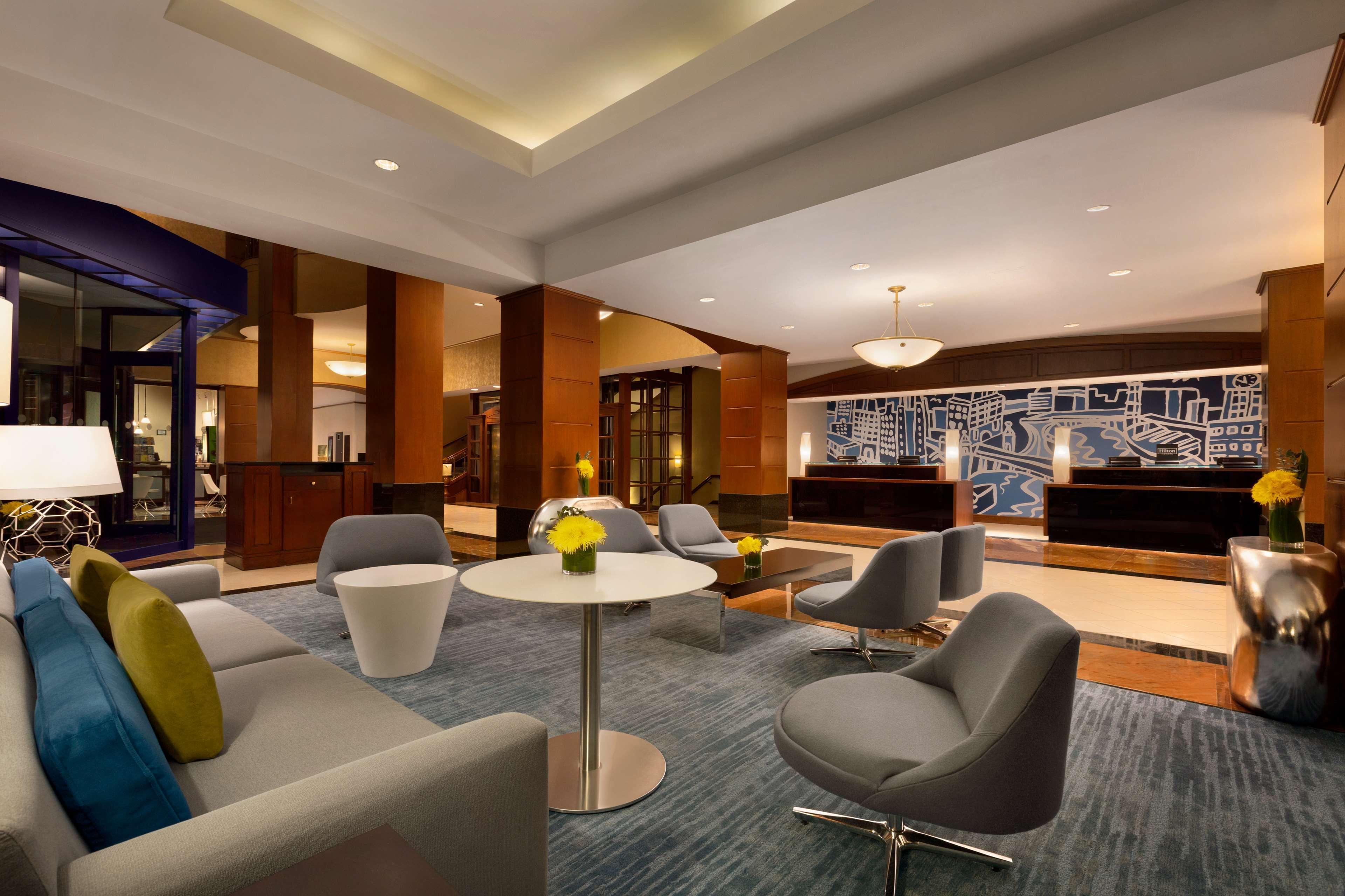 ฮิลตัน ชิคาโก แมคนิเซนต์ ไมล์ สวีท Hotel ภายนอก รูปภาพ