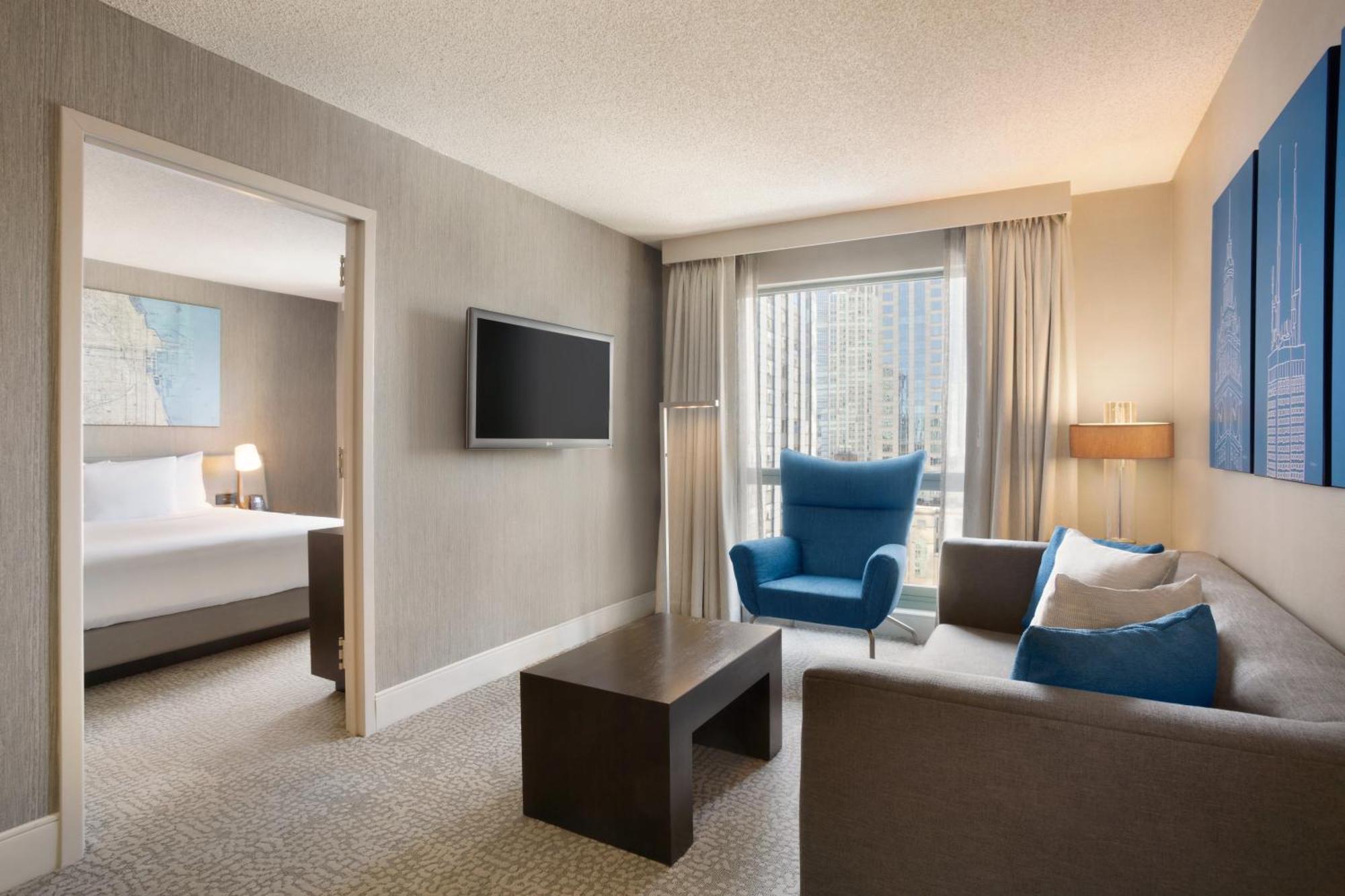 ฮิลตัน ชิคาโก แมคนิเซนต์ ไมล์ สวีท Hotel ภายนอก รูปภาพ